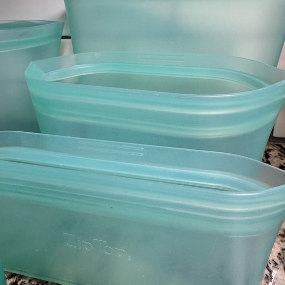 Zip Top Teal Reusable Silicone containers - 6 piece Set - Picture 4 of 8